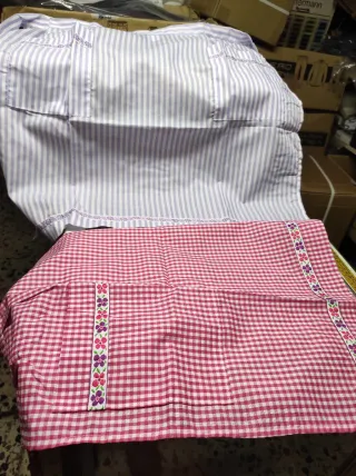 Dos mandiles de cintura sin estrenar T-M