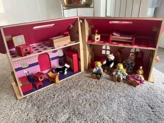 Casa de muñecas Montessori de madera