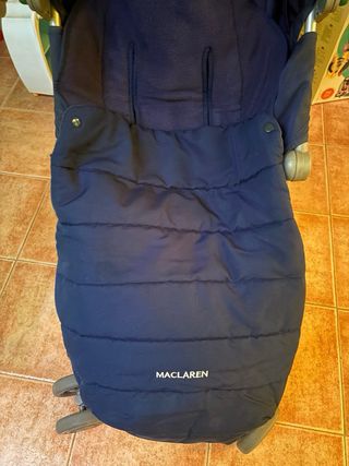 Silla de paseo Maclaren,con saco y plástico lluvia
