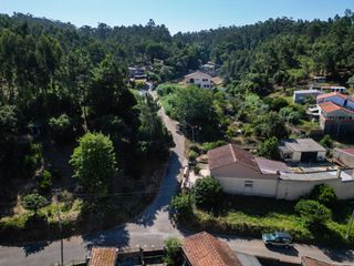rústico em zona de construção