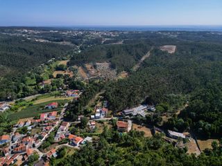 rústico em zona de construção
