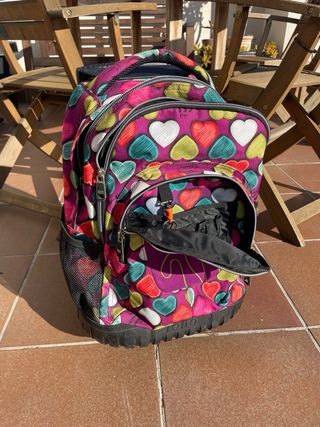 Mochila Totto con ruedas y estampado