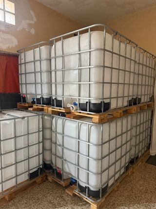 Bidónes depositos Contenedores IBC GRG 1000L Agua