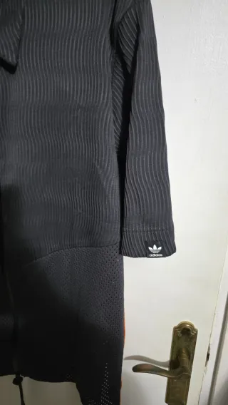 Camiseta Adidas Oversize Gris Talla S