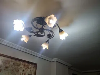 Lámpara de techo de cristal y metal