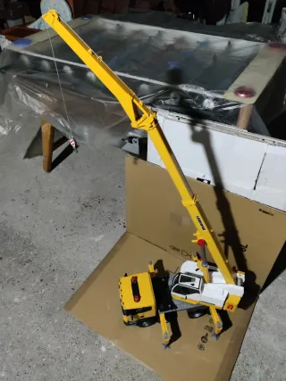 Gru Scania Liebherr Bruder