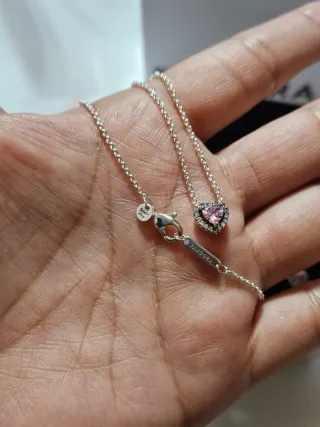 Conjunto.  Con su caja y bolsa