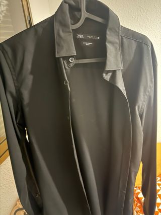 Pantalón Zara Gris Camisa Zara negra