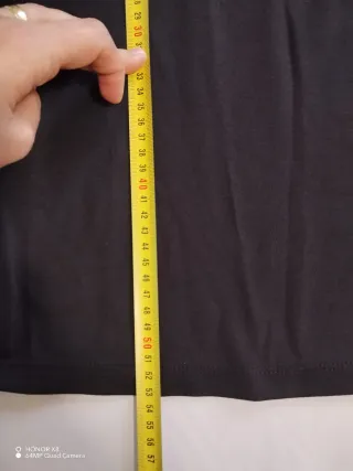 Camiseta Kookai negra con corazón rojo