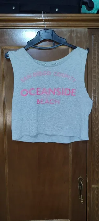 Camiseta sin mangas con flamencos y flores