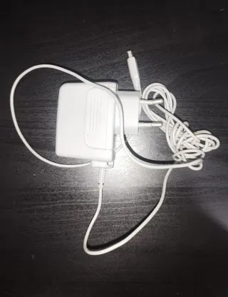 Nintendo DSi XL Azul + Cargador