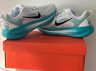 Nike Air Zoom Vomero 18 Talla 39 A Estrenar