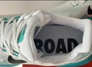 Nike Air Zoom Vomero 18 Talla 39 A Estrenar