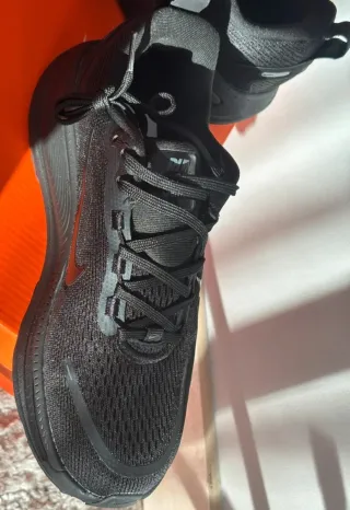 Nike Air Zoom Vomero 18 Talla 39 A Estrenar