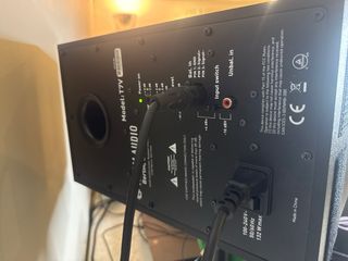 Pareja Altavoces Adam Audio T7V Negros