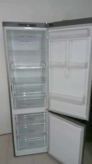 Nevera Samsung plateada
