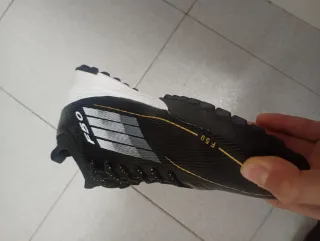 Botas de fútbol multi tacos para futbol sala/campo