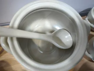 Juego Sopera y Cuencos Cerámica beige