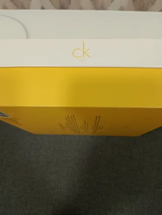 Caja vacía perfume Calvin Klein