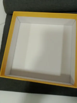 Caja vacía perfume Calvin Klein