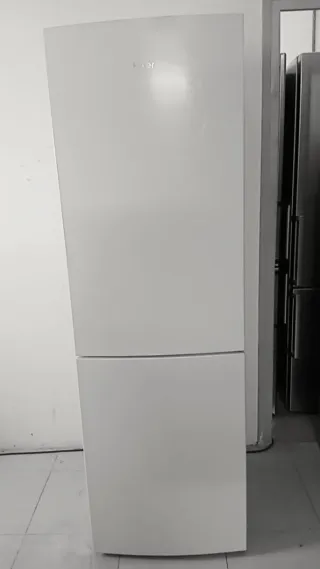 Nevera Haier blanca