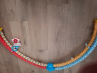 Gimnasio infantil VTech con música y luces