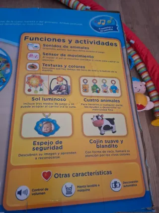 Gimnasio infantil VTech con música y luces
