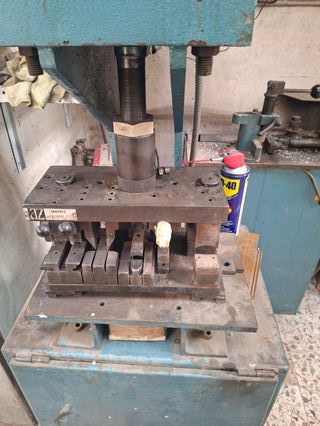 Prensa Neumática MG P-2000