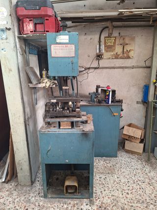 Prensa Neumática MG P-2000