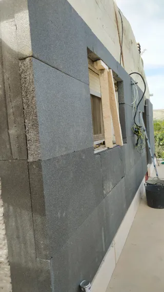 "Reformas y Montajes: Suelos, Pintura y Carpinterí