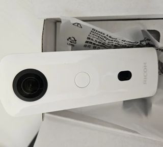 Cámara 360 Ricoh Theta SC2