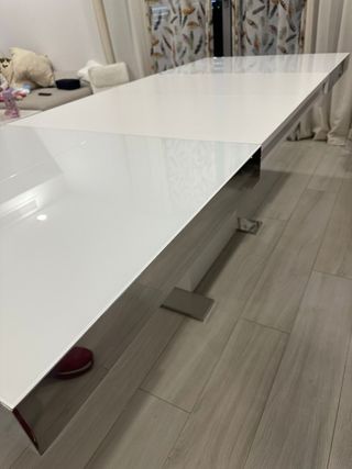 Mesa extensible cristal y aluminio