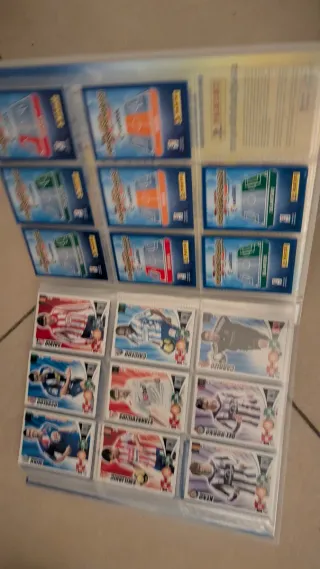 Archivador Adrenalyn 2009/10 CON 345 cromos