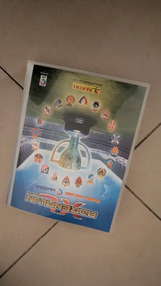 Archivador Adrenalyn 2009/10 CON 345 cromos