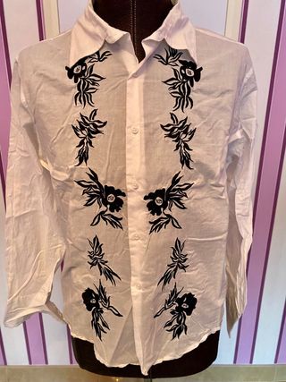 Camisa blanca bordada negra Talla L