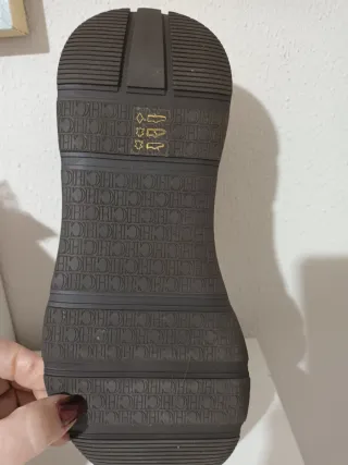 Zapatillas Carolina Herrera Caballero Marrón/Rojo