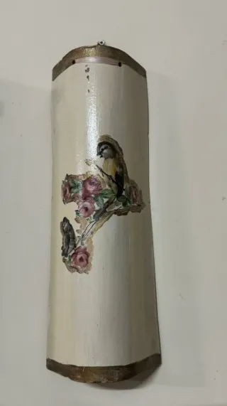 2 Tegole dipinte a mano con rose e uccelli