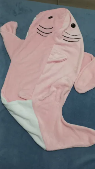 Pijama Manta Tiburón Rosado 135cm Nuevo