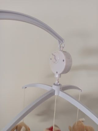 Móvil cuna peluches animales