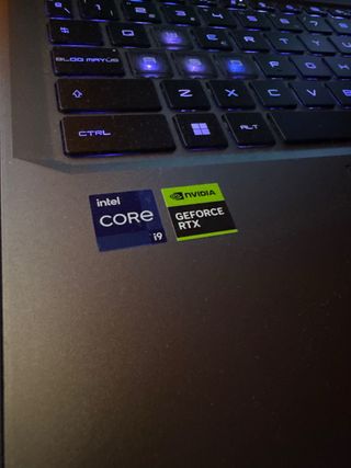 Portátil MSI i9 RTX 4080 32GB RAM