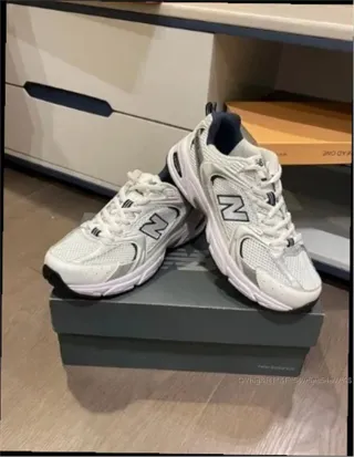 New Balance 530 Blanco Plata Marino