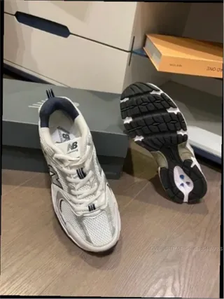 New Balance 530 Blanco Plata Marino