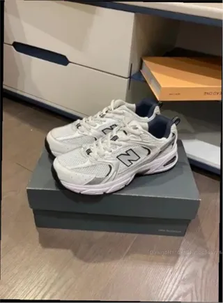 New Balance 530 Blanco Plata Marino