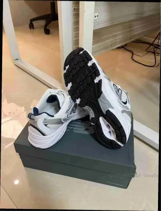 New Balance 530 Blancas Plata Marino