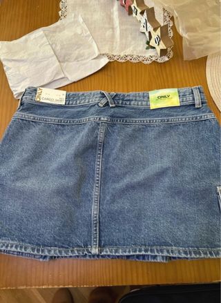 Falda vaquera cargo de  Only Talla M
