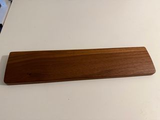 Reposamuñecas madera para teclado 36cm