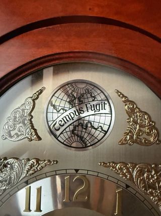 Reloj de Pie Antiguo Tempus Fugit Polaris