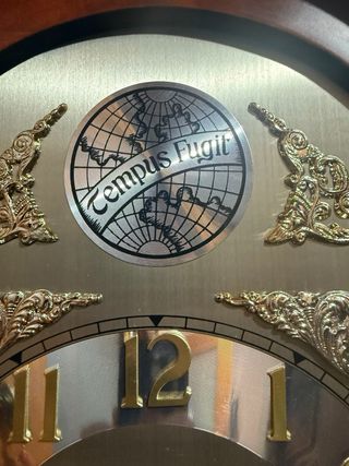 Reloj de Pie Antiguo Tempus Fugit Polaris