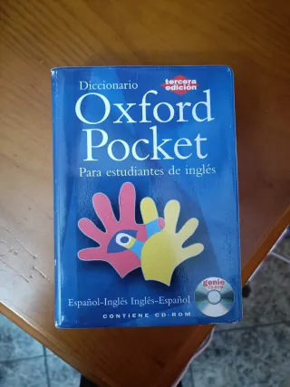 Diccionario Oxford para el estudio del inglés.