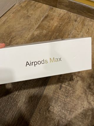 Caja AirPods Max Apple